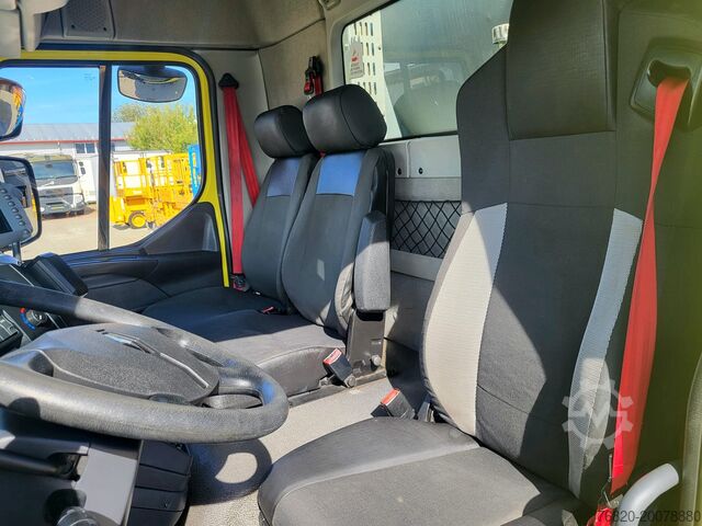 Garbage truck Renault D19