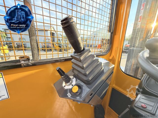 4-way forklift Combilift C5000SL DIESEL TRIPLEX 6100 POSITIONER