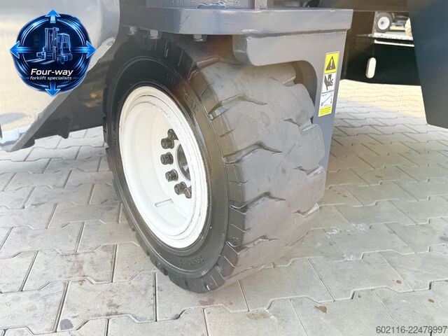 4-way forklift Combilift C5000SL DIESEL TRIPLEX 6100 POSITIONER