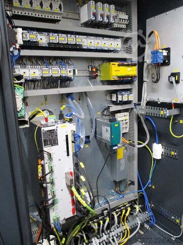Vertical CNC Machining Center DMG Gildemeister DMC 635V eco