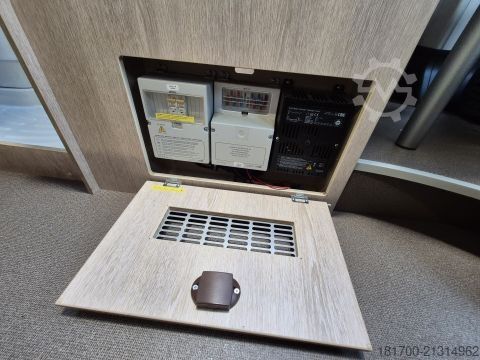 Kastenwagen Wohnmobil / Campervan Pössl Summit 600 Plus *2019*165*AHK*Solar*RFK*