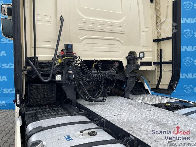 Standard SZM Scania R 450 A4x2NB RETARDER FULL AIR ACC PARK AIRCO 8T