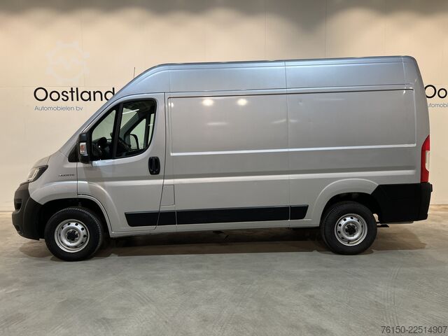 Panel van Fiat Ducato 30 2.3 MultiJet L2H2 120 PK / Euro 6 / A...
