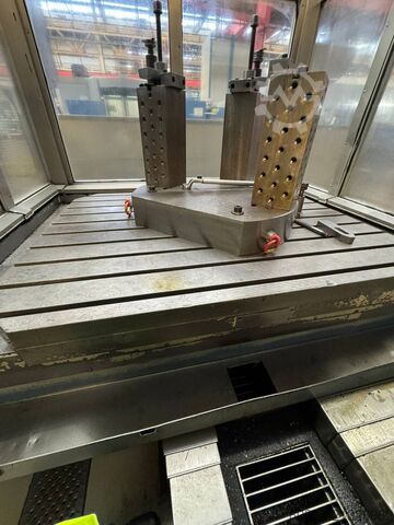 CNC - Boring and Milling Machine UNION TC 110