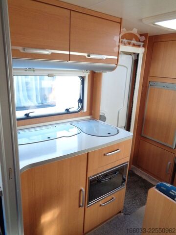 Wohnwagen WILK S3 450 HTD *Fahrradträger*Ultraheat*Backofen*