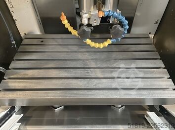 3-Achsen Bearbeitungszenter HERMLE C 600 V
