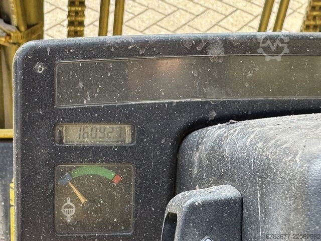 Hyster H3.00XM Duplo 335 Seitenschub / Gabelversteller LPG 1997 HYSTER H3.00XM Duplo 335 Sideshift /  Vorkversteller LPG 1997