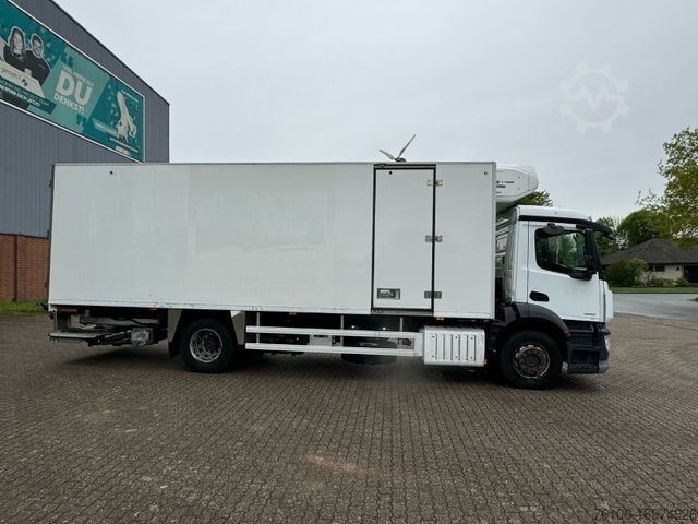 Refrigerated truck MERCEDES-BENZ Antos 1832 Tiefkühlkoffer mit Ladebordwand