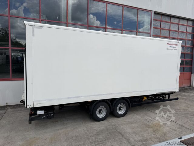 Box trailer Möslein TKO 105 DL Schwebheim  Tandemkoffer, Durchladbar + Ladebordwand