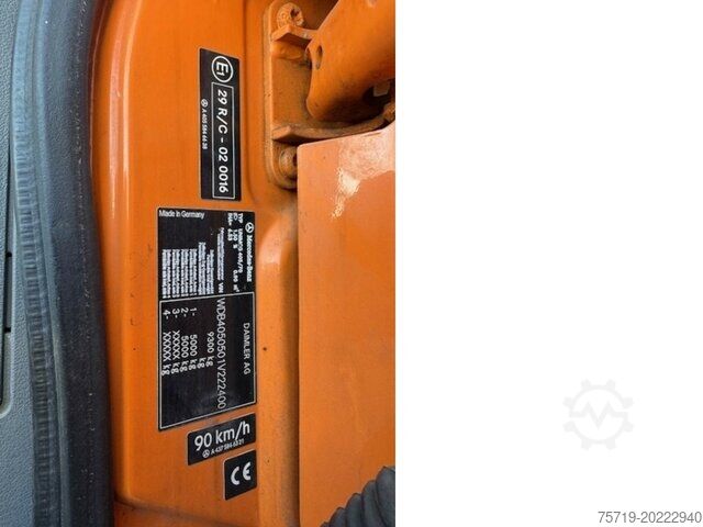 Unimog Mercedes-Benz U-20 4x4 Kipper