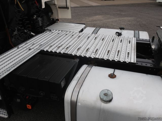 Standard tractor unit MAN 18.500 BLS TGX Intarder XXL Navi PTO ADR Standklim