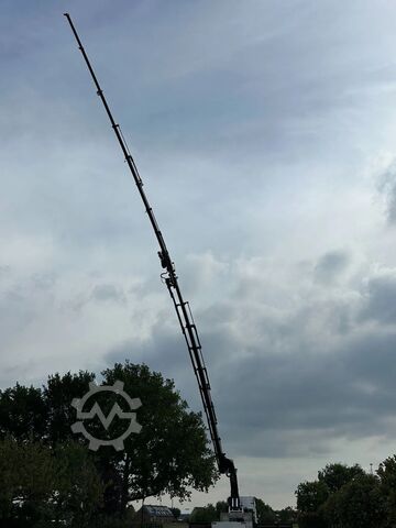 Standard-SZM Volvo FH 550 TRUCK/TRACTOR! EFFER 140tm!!!!44dkm!!JI...