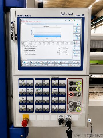 Injection molding machine Wittmann Battenfeld HM 300/2250