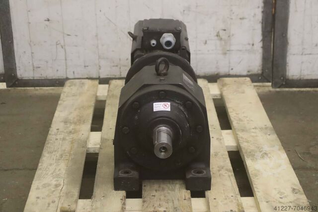 Three-phase synchronous motor 11 kW Baumüller SEW DSOG 100-K