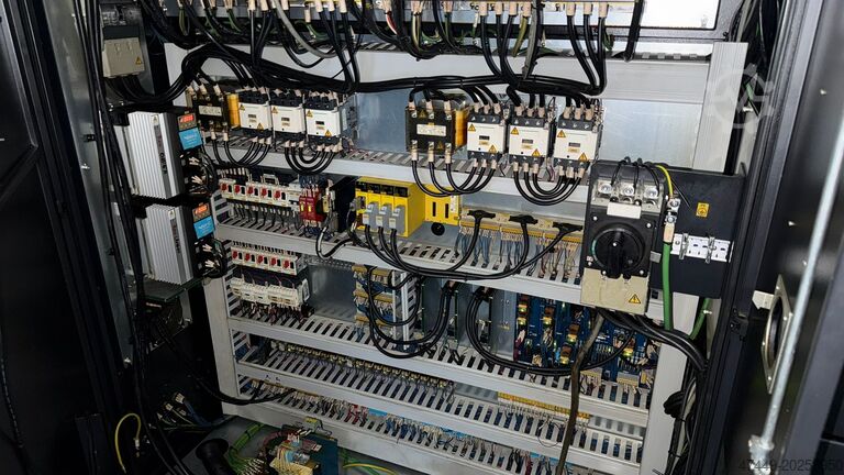 CNC Dreh-Fräszentrum Doosan Puma TT 1800SY-GL