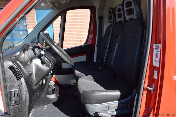Kastenwagen hoch Peugeot Boxer  333 L1H1 2,0 HDI Klima AHK Standheizung