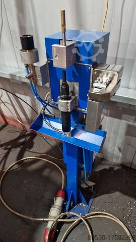 Schweißroboter Yaskawa Welding robot MA1440 + Scansonic laser