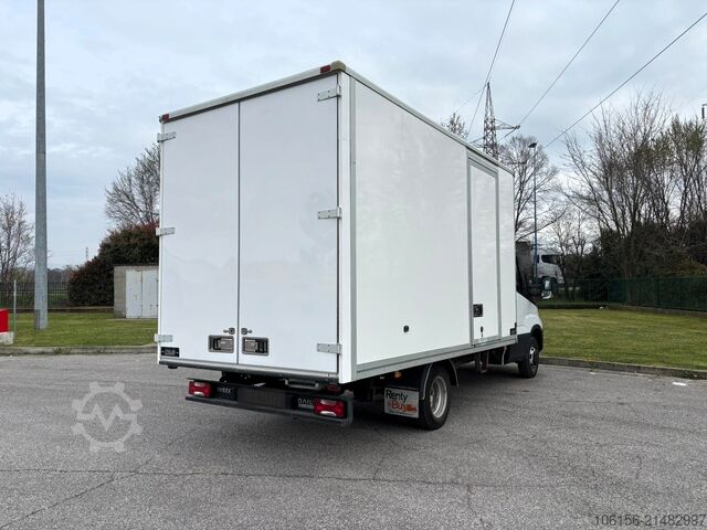 Box van IVECO Daily 35
