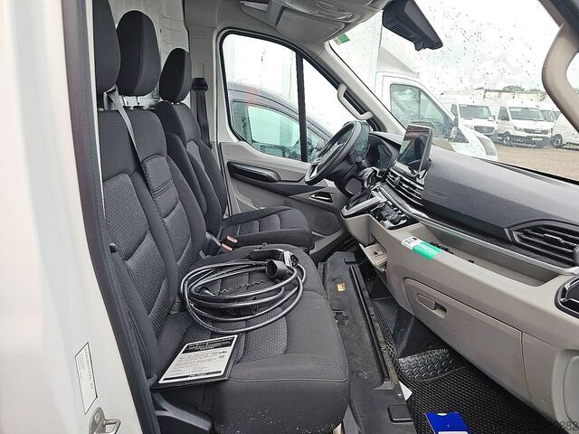 High-roof van MAXUS EDELIVER 9 LED camera carplay