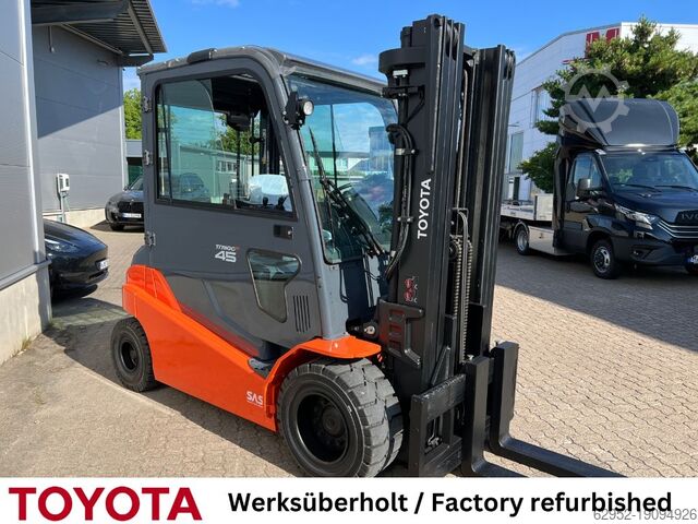 Electric 4-wheel forklift Toyota 8 FBMT 45