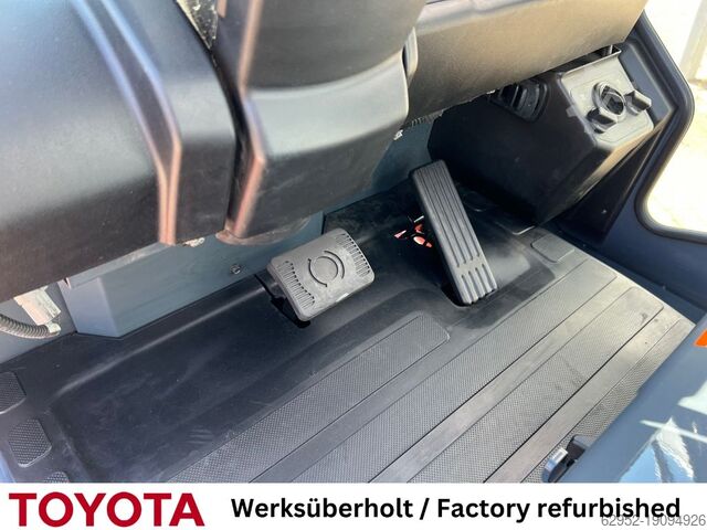 Electric 4-wheel forklift Toyota 8 FBMT 45