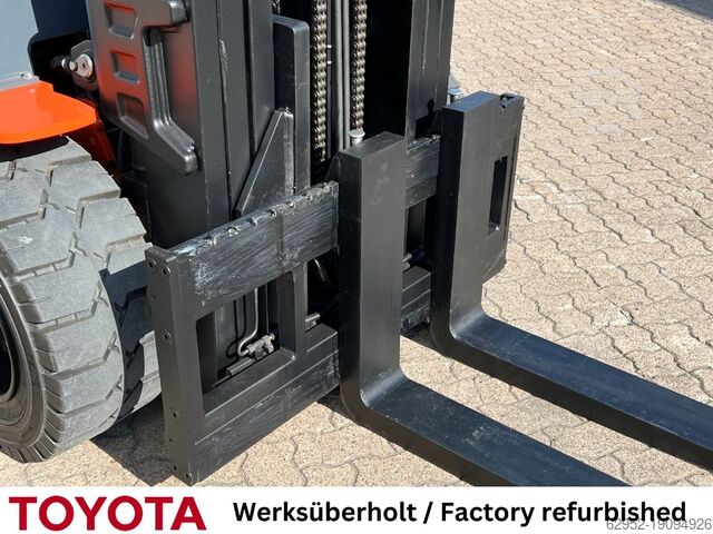 Electric 4-wheel forklift Toyota 8 FBMT 45