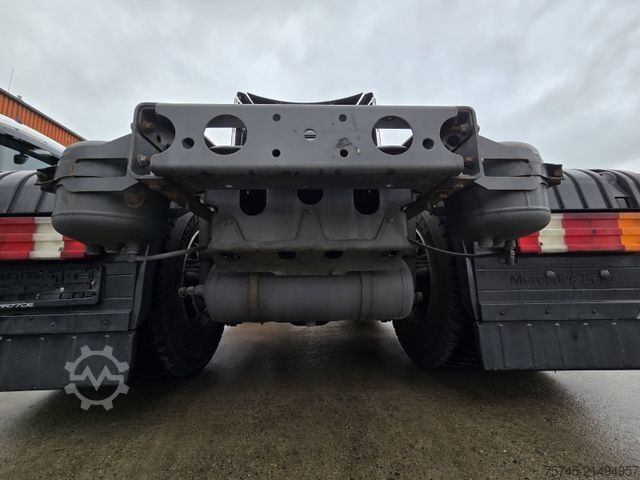 Standard SZM MERCEDES-BENZ ACTROS 1854 V8 * RETARDER * TOP * 1A