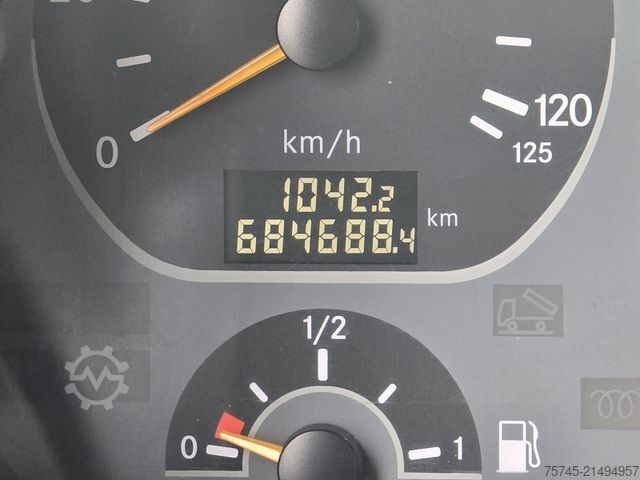 Standard SZM MERCEDES-BENZ ACTROS 1854 V8 * RETARDER * TOP * 1A