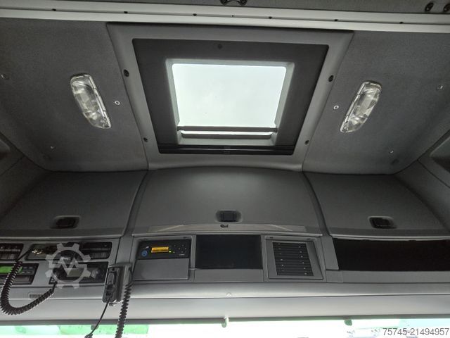 Standard SZM MERCEDES-BENZ ACTROS 1854 V8 * RETARDER * TOP * 1A