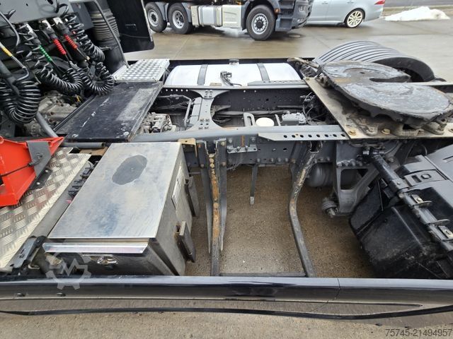 Standard SZM MERCEDES-BENZ ACTROS 1854 V8 * RETARDER * TOP * 1A