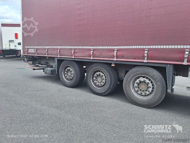 Auflieger mit Pritsche & Plane Schmitz Cargobull Curtainsider Standard Taillift