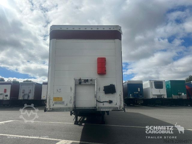 Auflieger mit Pritsche & Plane Schmitz Cargobull Curtainsider Standard Taillift