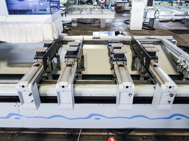 Bearbeitungszentren mit Konsolentisch HOMAG BOF 211/40/AP