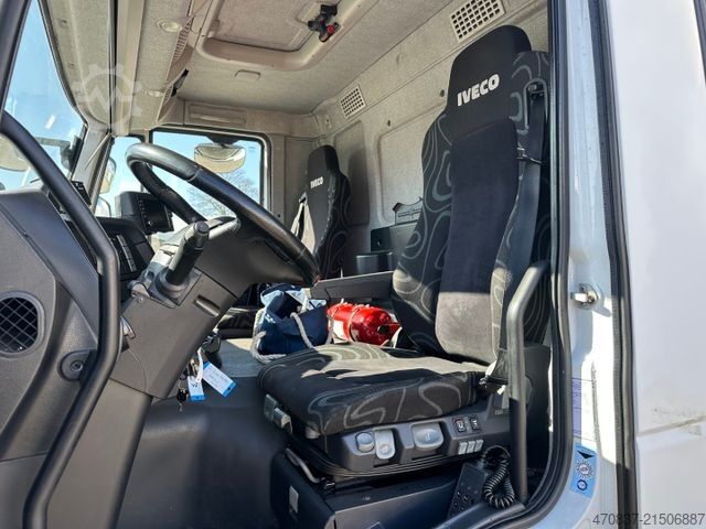 Refrigerated truck IVECO Stralis AD 190 330 / Carrier MT 1250 / 3 x Lager