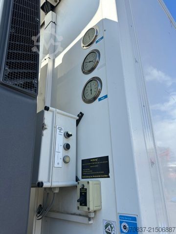 Refrigerated truck IVECO Stralis AD 190 330 / Carrier MT 1250 / 3 x Lager