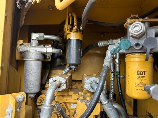 Kettenbagger CATERPILLAR 325 FL CR / Gummipads