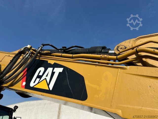 Kettenbagger CATERPILLAR 325 FL CR / Gummipads