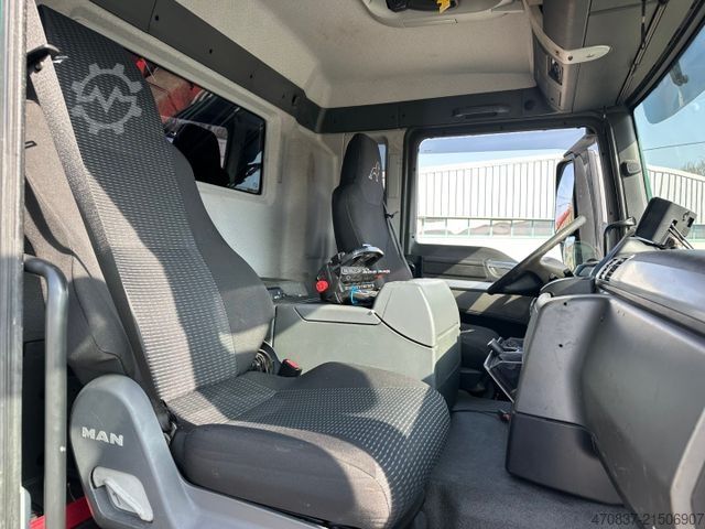 Roll-off tipper truck MAN TGS 26.400 / Hiab XR21S56 / Hiab 144 ES-3 / Funk