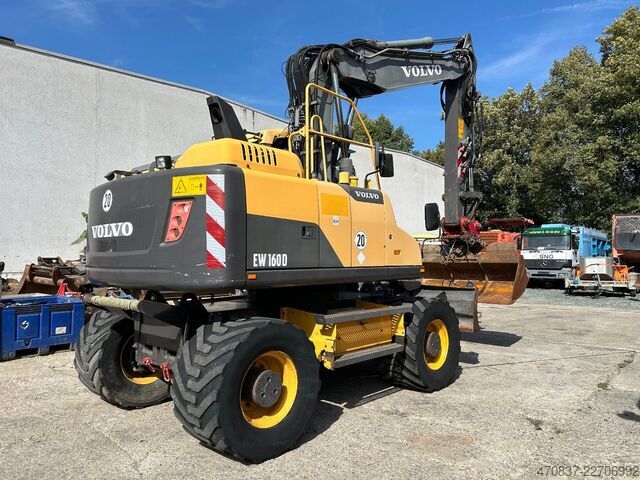Mobile excavator VOLVO EW 160 D