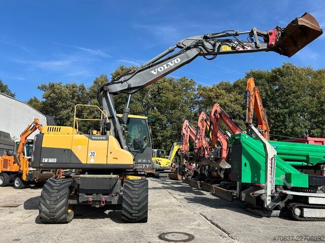 Mobile excavator VOLVO EW 160 D
