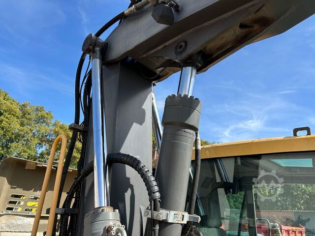 Mobile excavator VOLVO EW 160 D