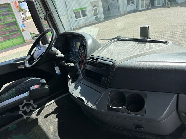 Standard SZM MERCEDES-BENZ Actros 2651 V8 / Retarder / 3 x Pedal / Hydrulik
