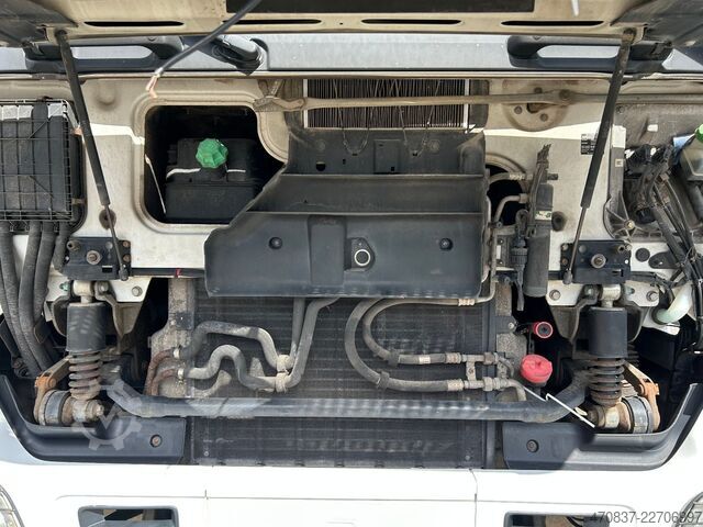 Standard SZM MERCEDES-BENZ Actros 2651 V8 / Retarder / 3 x Pedal / Hydrulik