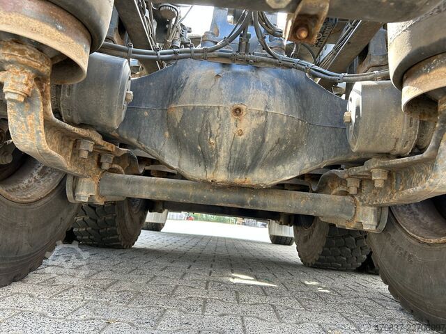 Standard SZM MERCEDES-BENZ Actros 2651 V8 / Retarder / 3 x Pedal / Hydrulik