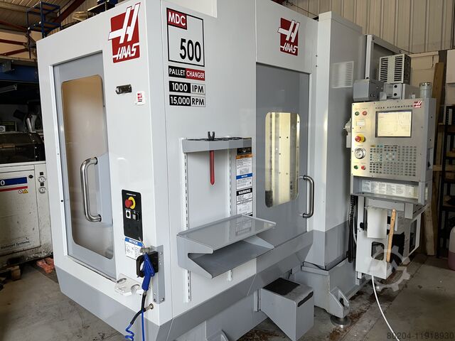 VERTICAL MACHINING CENTER HAAS MDC 500