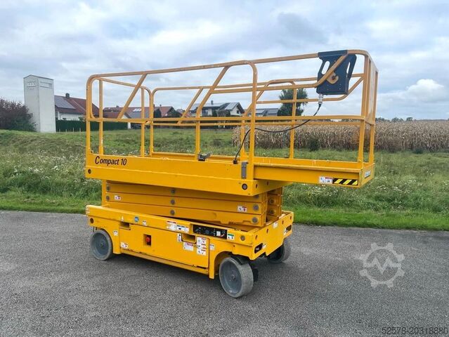 Scherenhebebühne Haulotte Compact 10