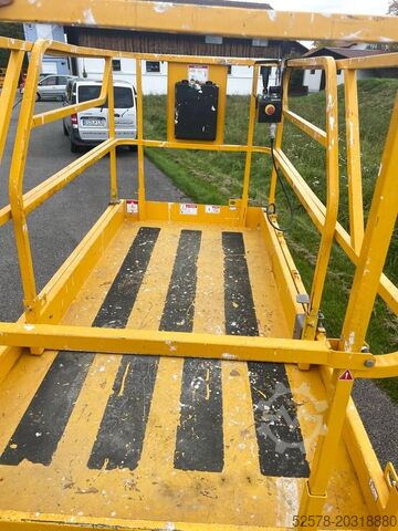 Scherenhebebühne Haulotte Compact 10