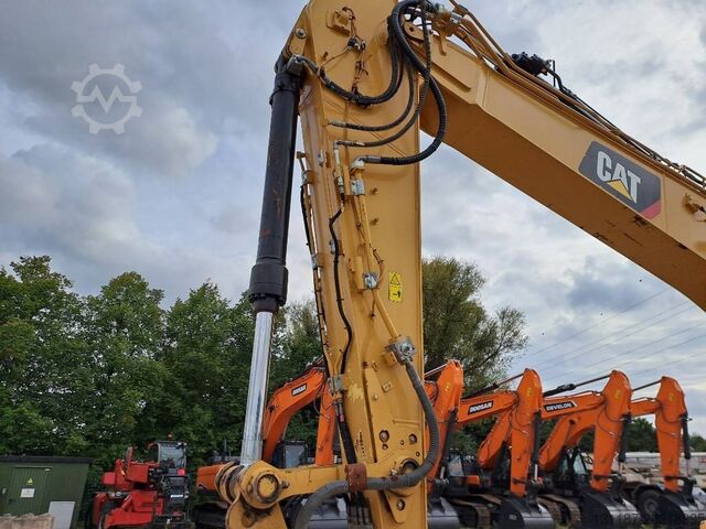 Crawler excavator Caterpillar 320 NG