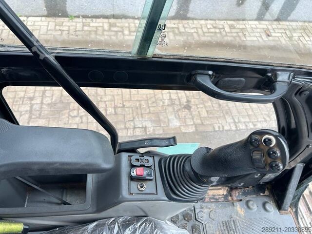 Crawler excavator CAT 320