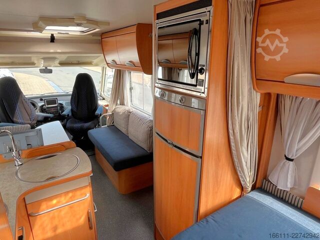 Integriertes Wohnmobil HYMER/ERIBA B 654 - Automatik - Klima -  - Solar